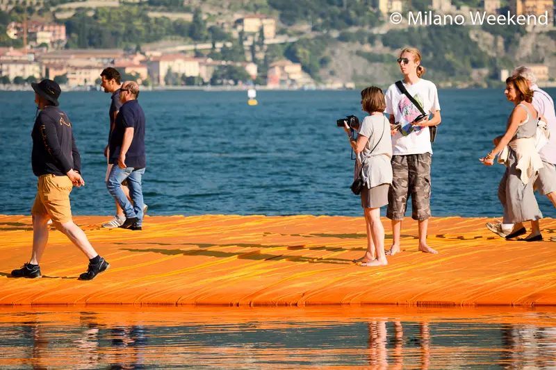 Floating Piers alba Milano Weekend-18