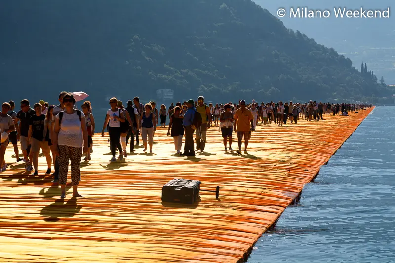 Floating Piers alba Milano Weekend-20