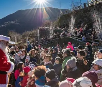 grotta-babbo-natale-ornavasso-sfilata-min