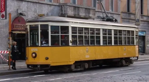 meditazione tram milano