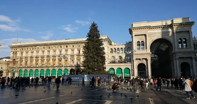 albero di natale piazza duomo