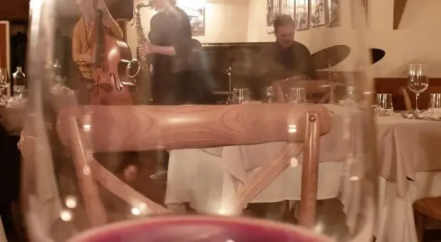 taverna-visconti-jazz-dal-bicchiere-min