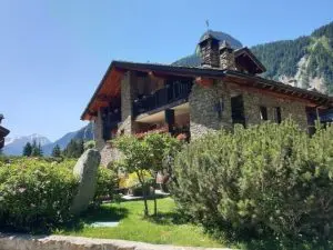 auberge-maison-esterno-min