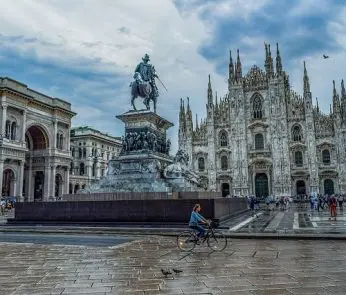 milano-piazza-duomo-min