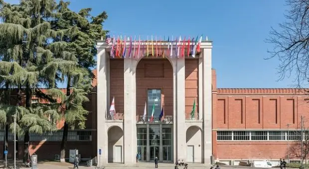 Triennale-milano-facciata-min