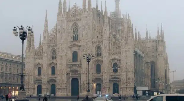 milano-duomo-nebbia (2)